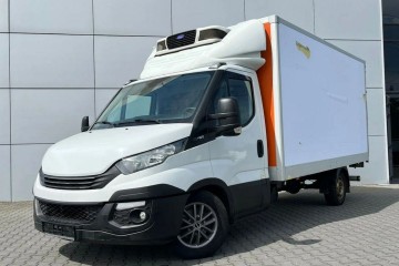 Chłodnia /winda /automat/ Webasto / Kamera cofania/ Podgrzewane fotele